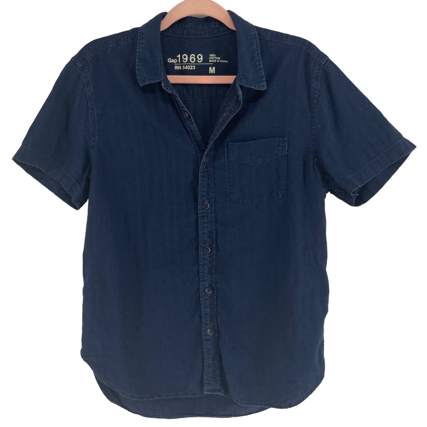 GAP Men's Size Medium Short-Sleeved Collared Button-Down Navy Denim Top