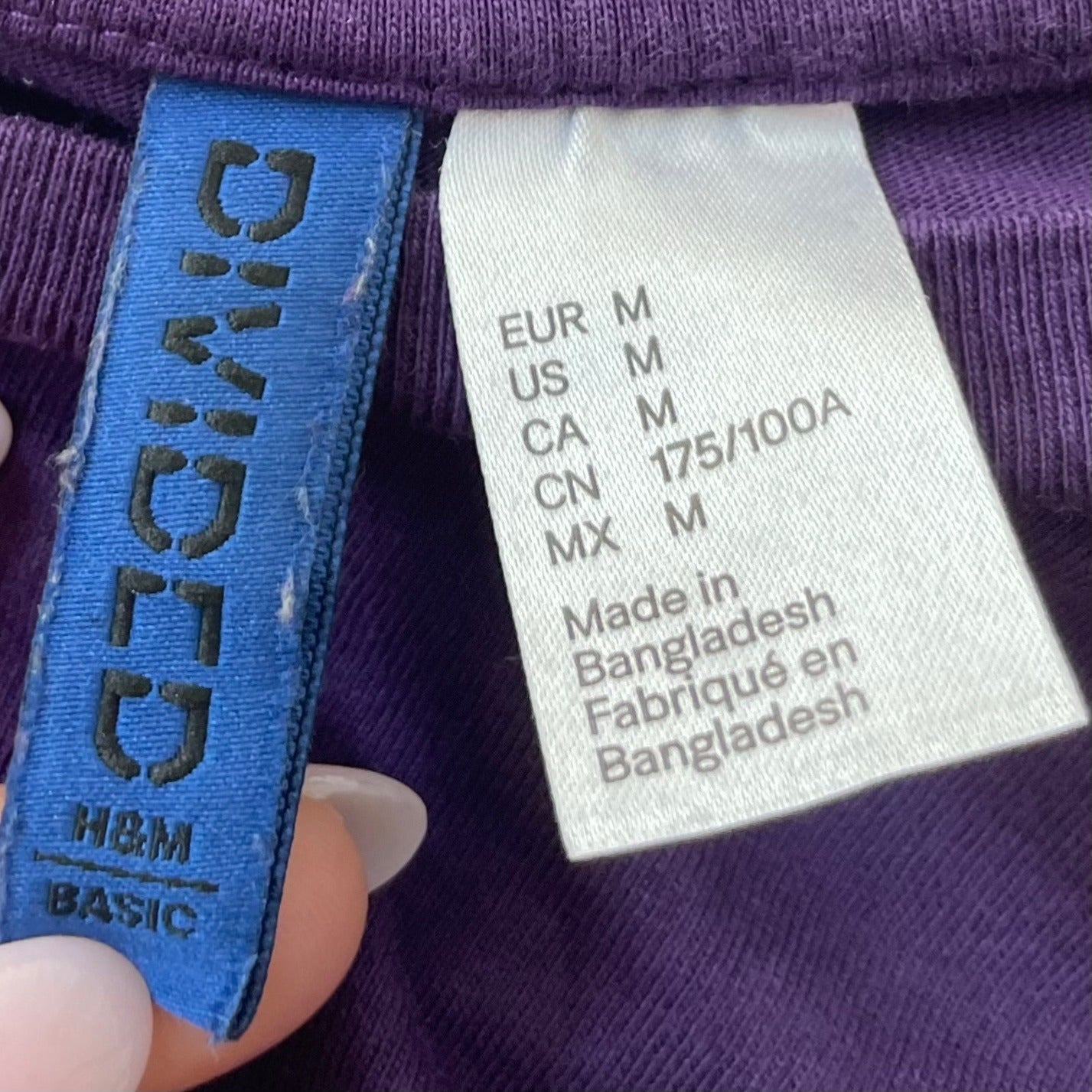 H&M Women's Size Medium Dark Purple Crew Neck T-Shirt