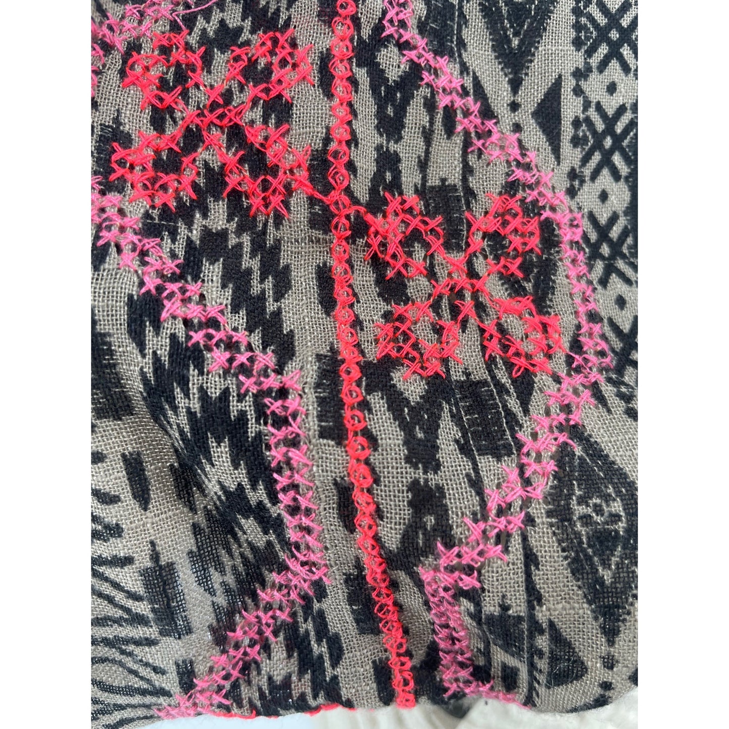 NWOT Target Women's Brown, Pink & Black Embroidered Tribal Print Infinity Scarf W/ Fringe Hem
