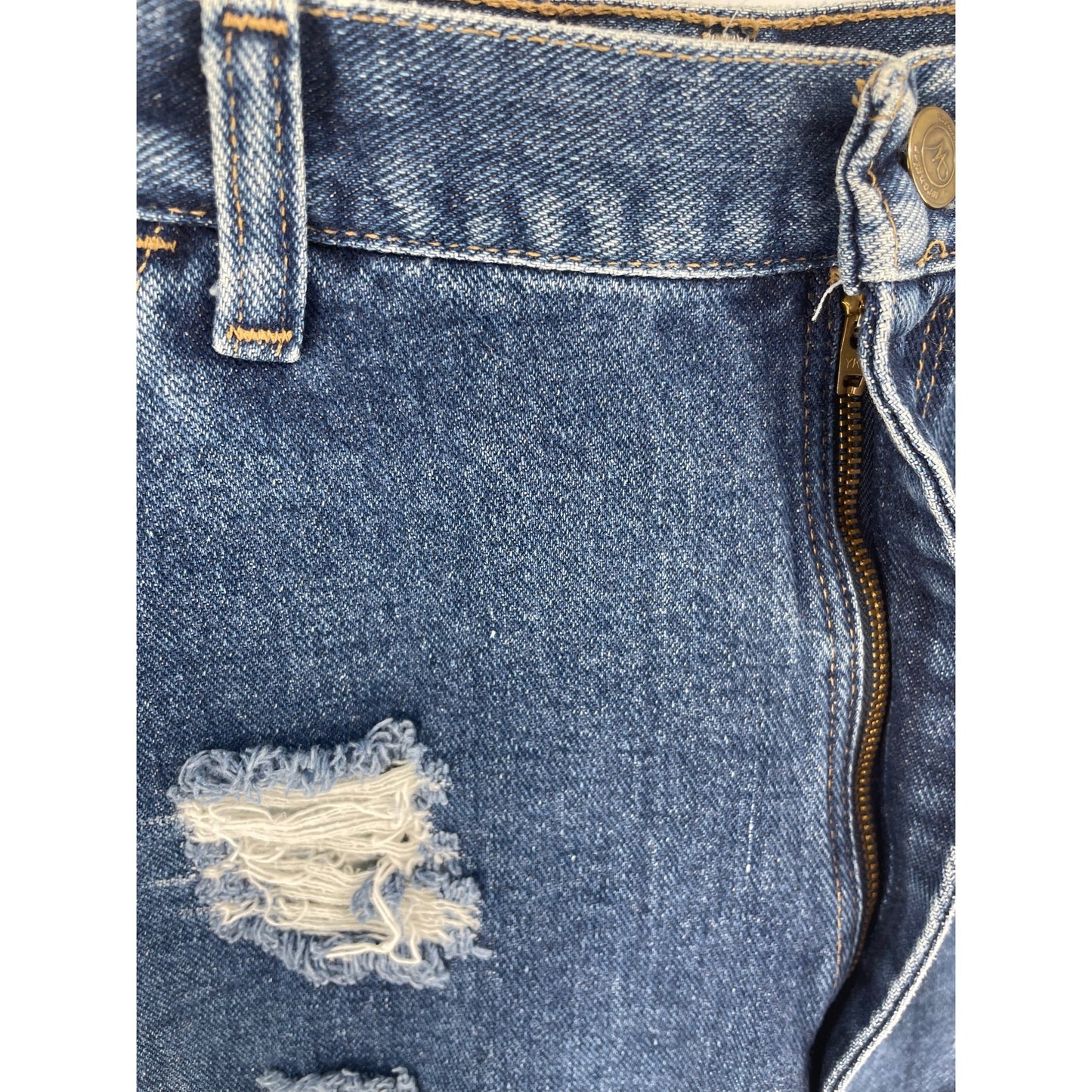 Wrangler Women's Size XL Distressed Denim Jeans W/ Fringe Hem & Metallic Studs