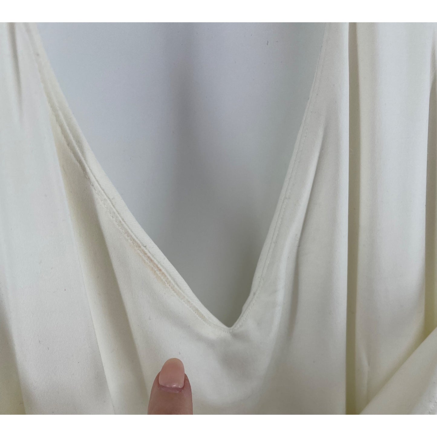 Bebe Women's Size Small White Halter Ruffled Bodycon Midi Dress